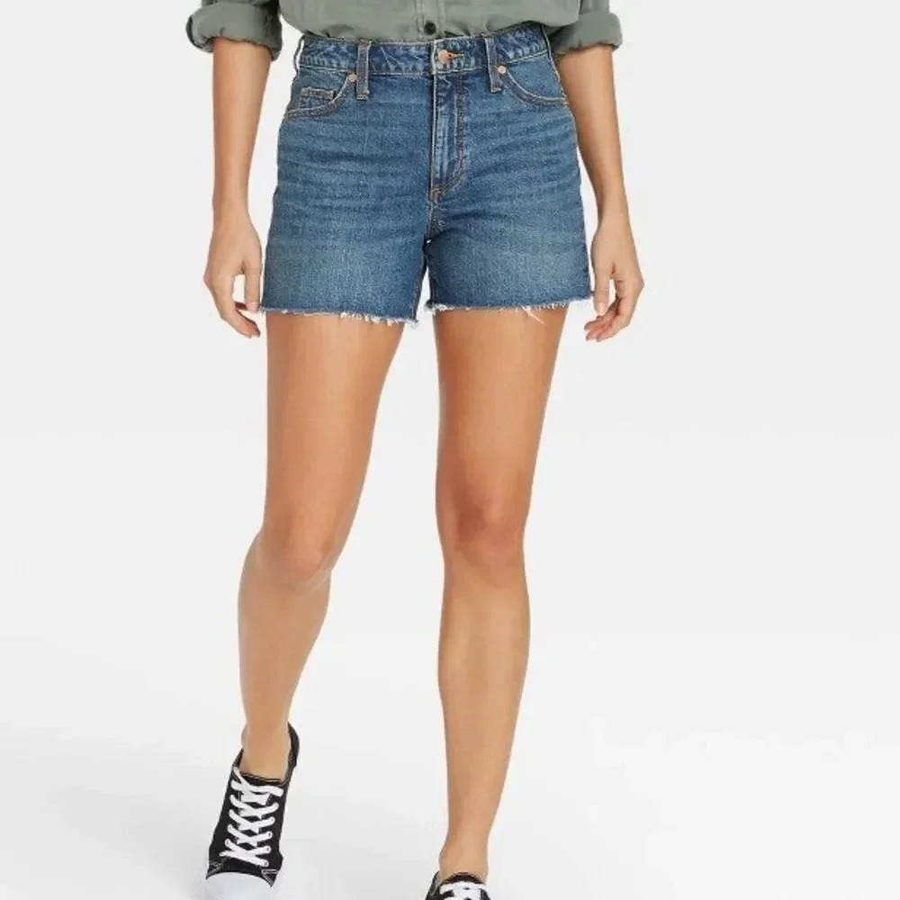 Universal Thread Vintage Midi Shorts - Picture 2 of 10